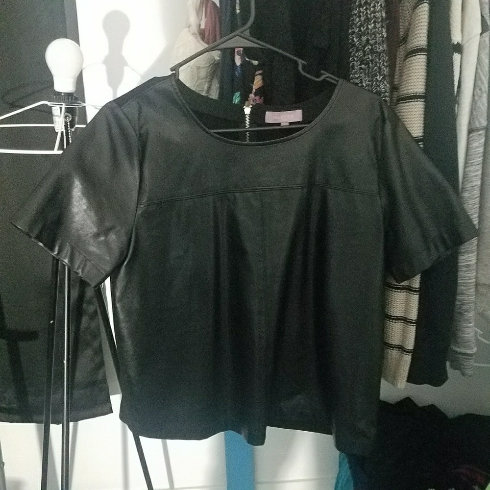 Black leather Crop Top with Zipper